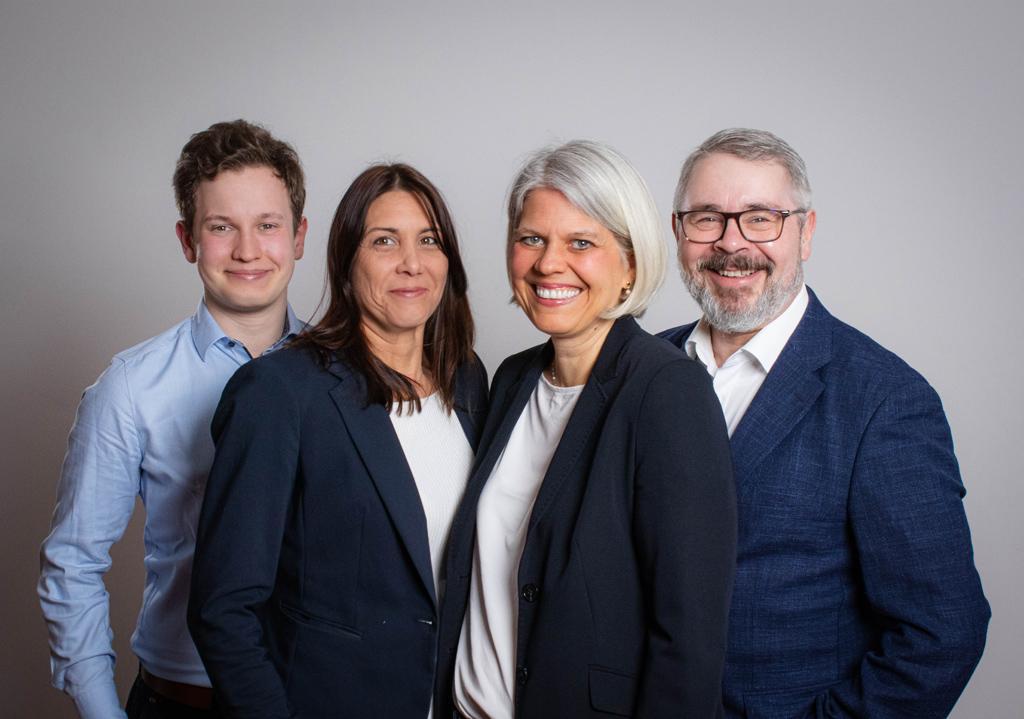 FDP-Kandidaten für den VG-Rat Rhein-Selz: (v.l.n.r.) Max Guntrum, Judith Sheets, Stephanie-Steichele-Guntrum, Ralf Fröder